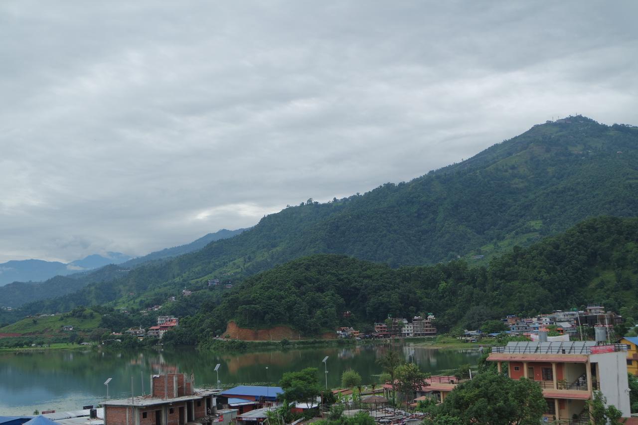 Pokhara Youth Hostel Экстерьер фото