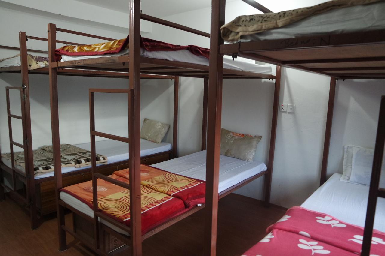 Pokhara Youth Hostel Экстерьер фото