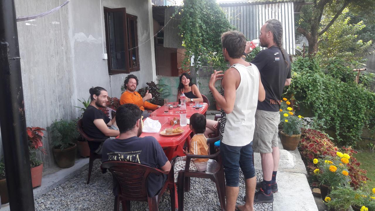 Pokhara Youth Hostel Экстерьер фото