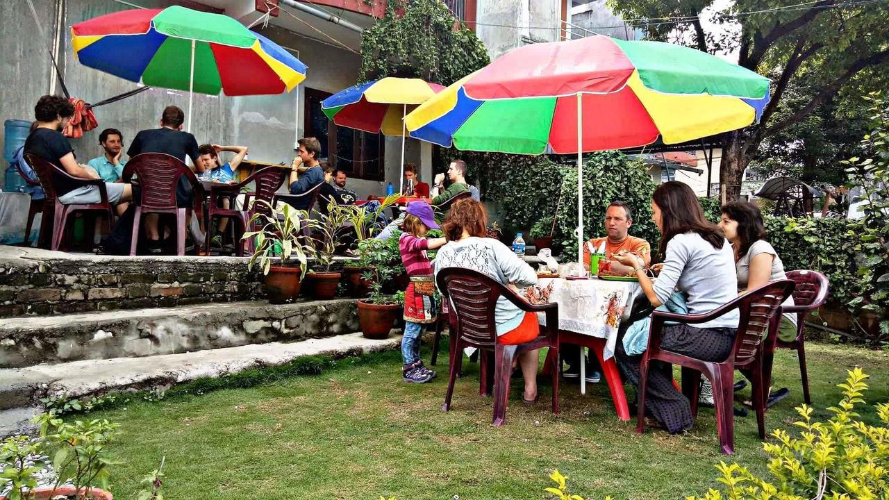 Pokhara Youth Hostel Экстерьер фото