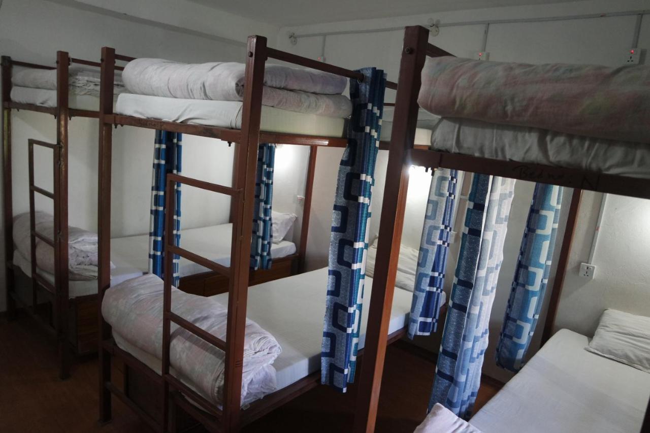Pokhara Youth Hostel Экстерьер фото