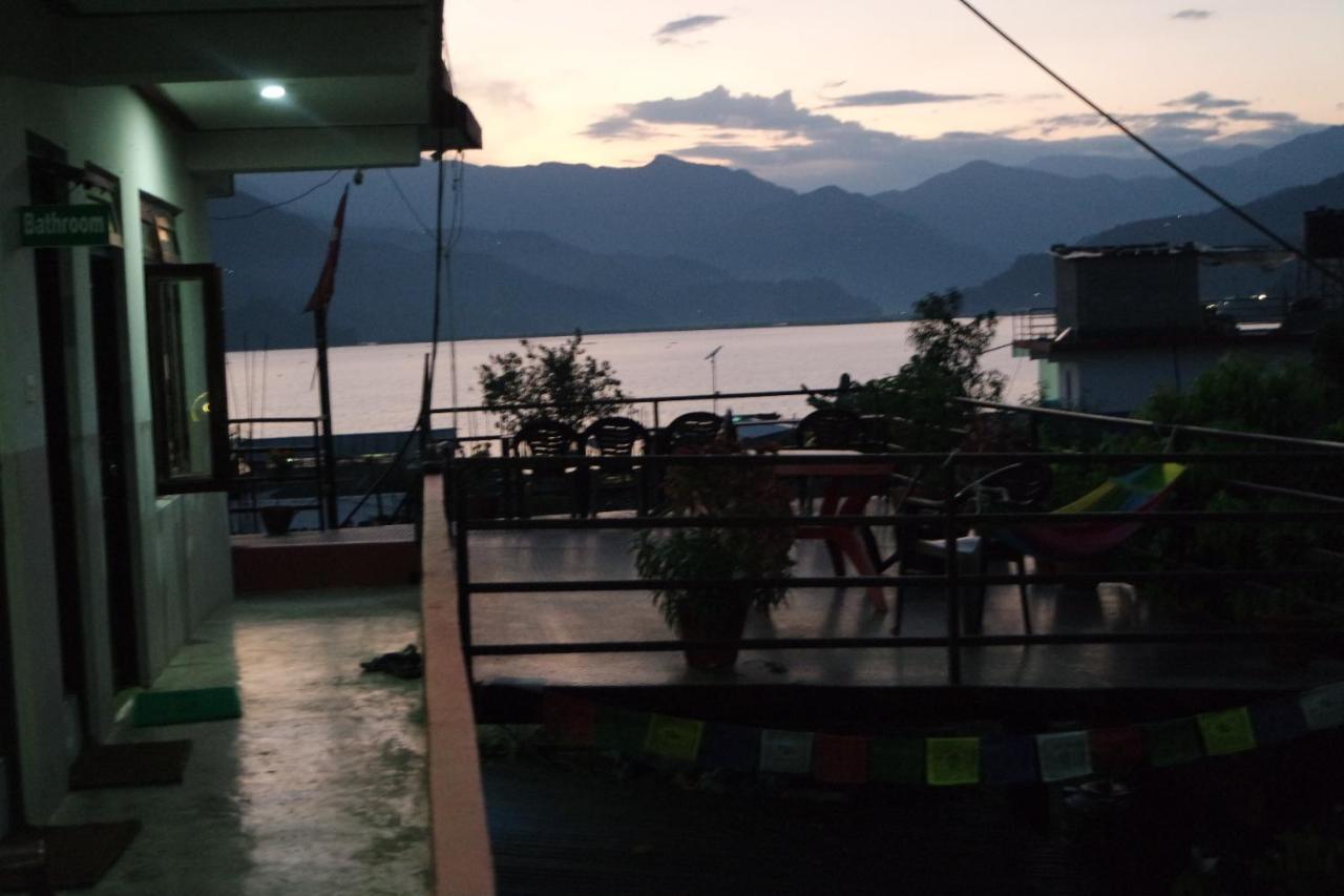 Pokhara Youth Hostel Экстерьер фото