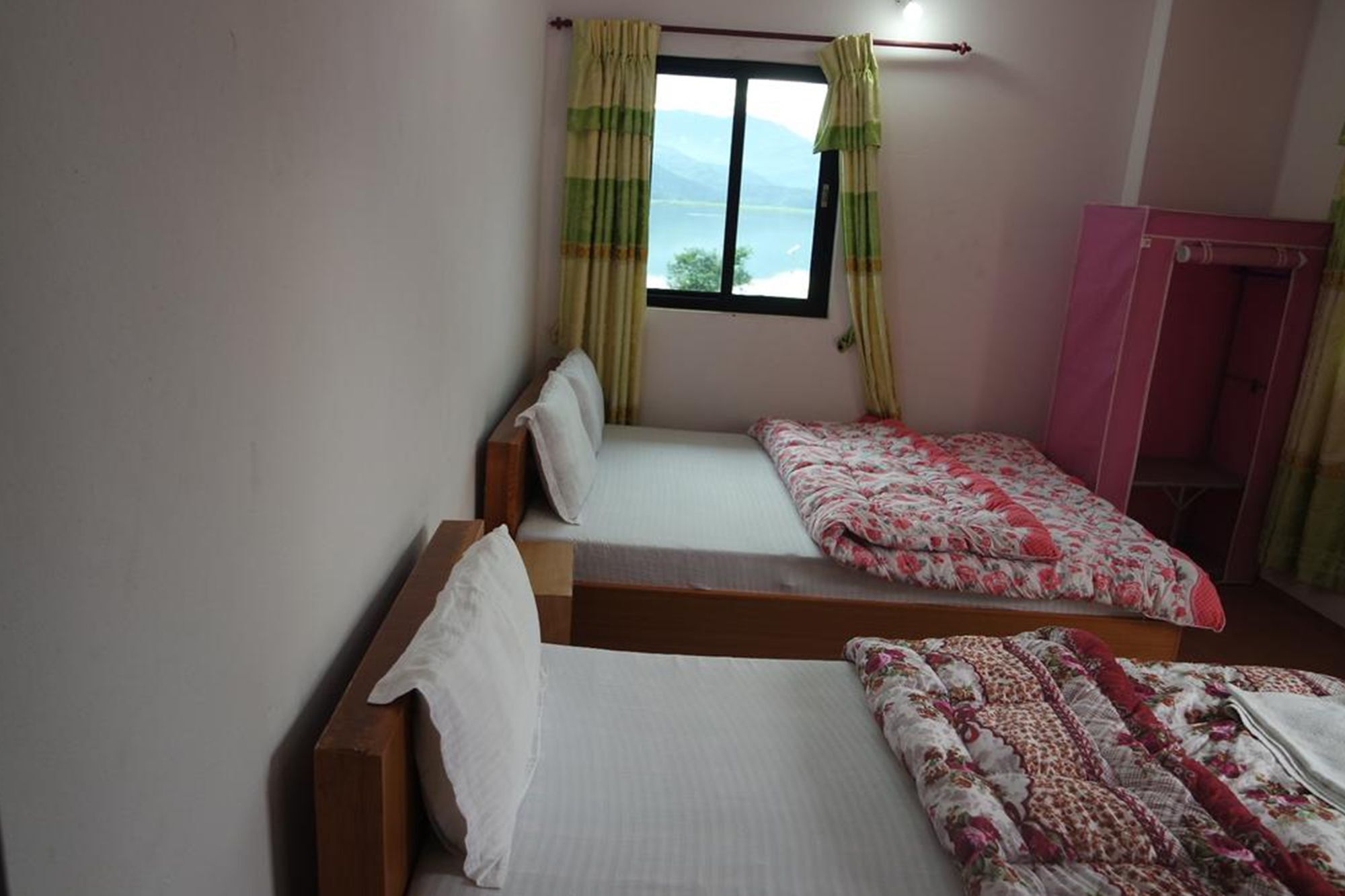 Pokhara Youth Hostel Экстерьер фото