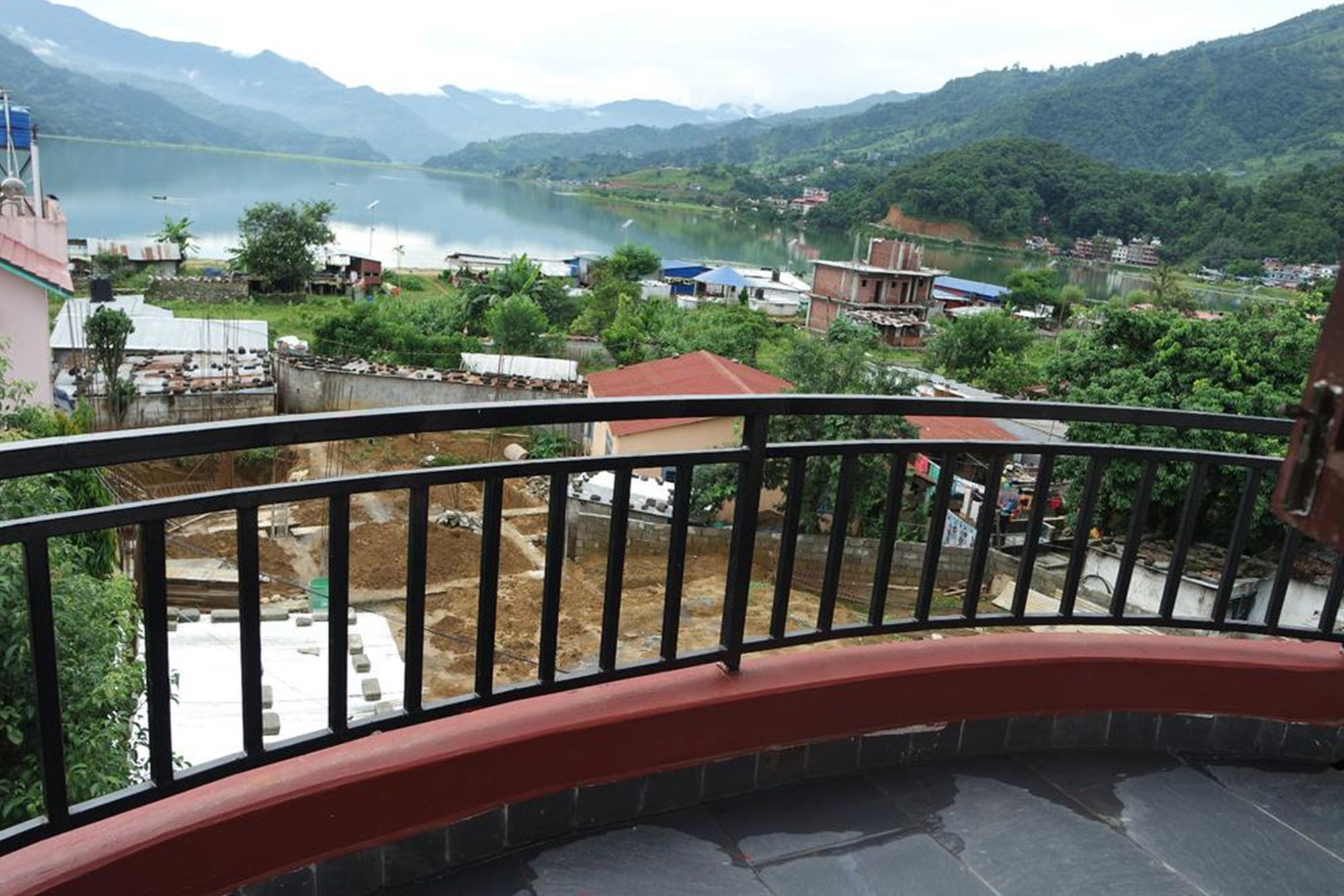 Pokhara Youth Hostel Экстерьер фото